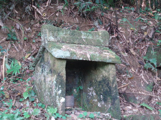 港栳寮有應公廟