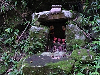 大溪打鐵寮古道石棚